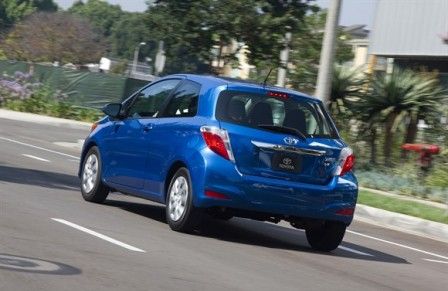 Yaris (Vitz) 4